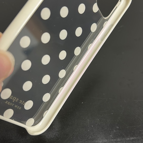 Kate Spade | iPhone 11 Pro‎ Max Protective Case Clear/White Polka Dot - Picture 10 of 12